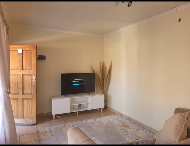 1 BEDROOM APARTMENT TO LET IN RUSTENBURG CENTRAL